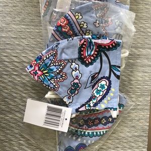 ❤️🌺NWT Vera Bradley Makani Paisley masks. 🌺❤️